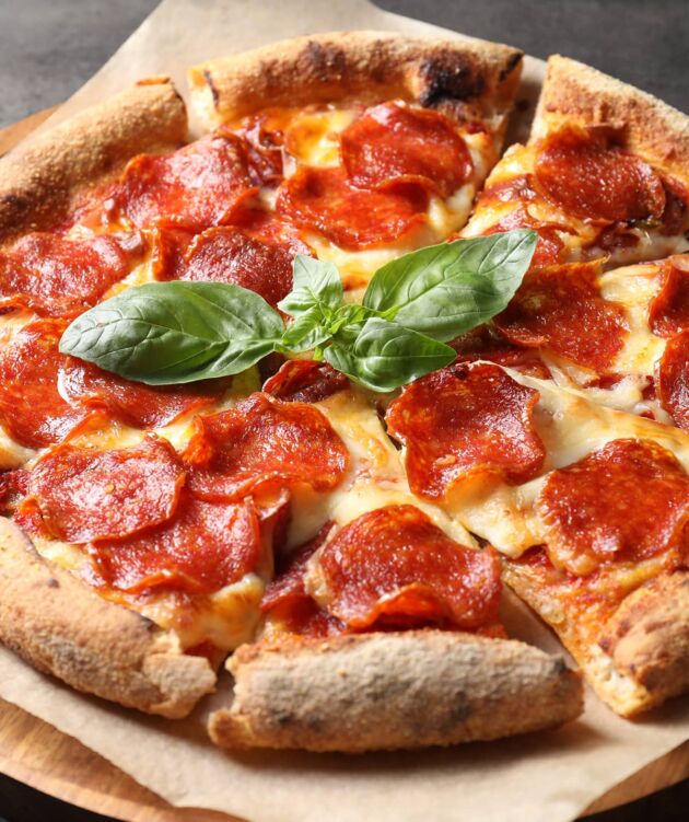 Pepperoni basil pizza