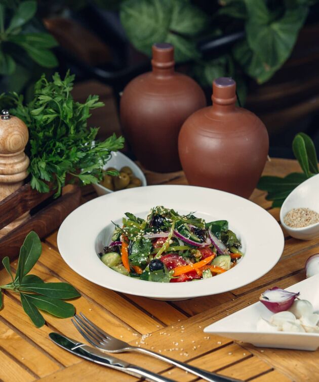 Falafel greens salad - Image 2