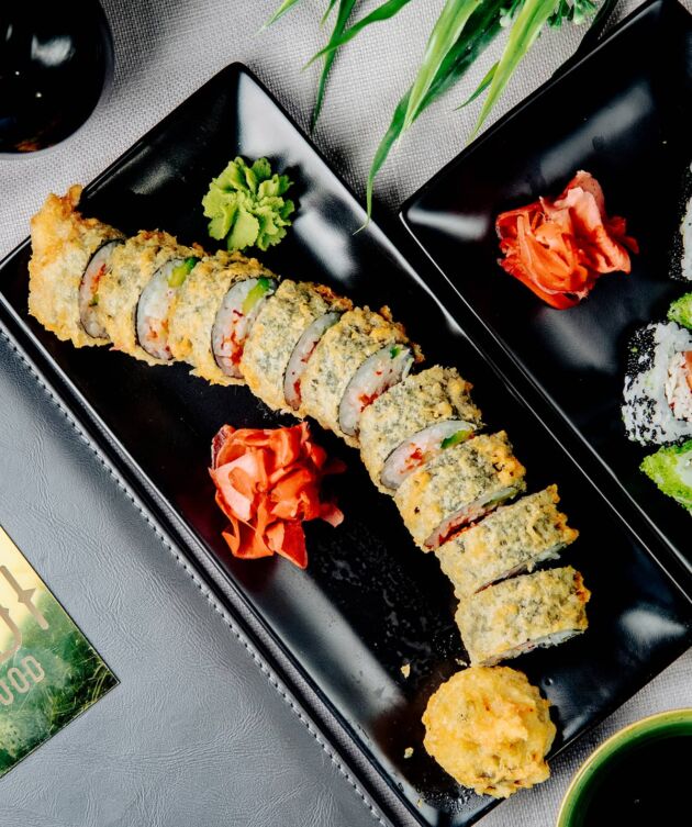Crispy tempura roll